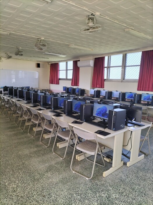 資訊教室(電腦111年更新)